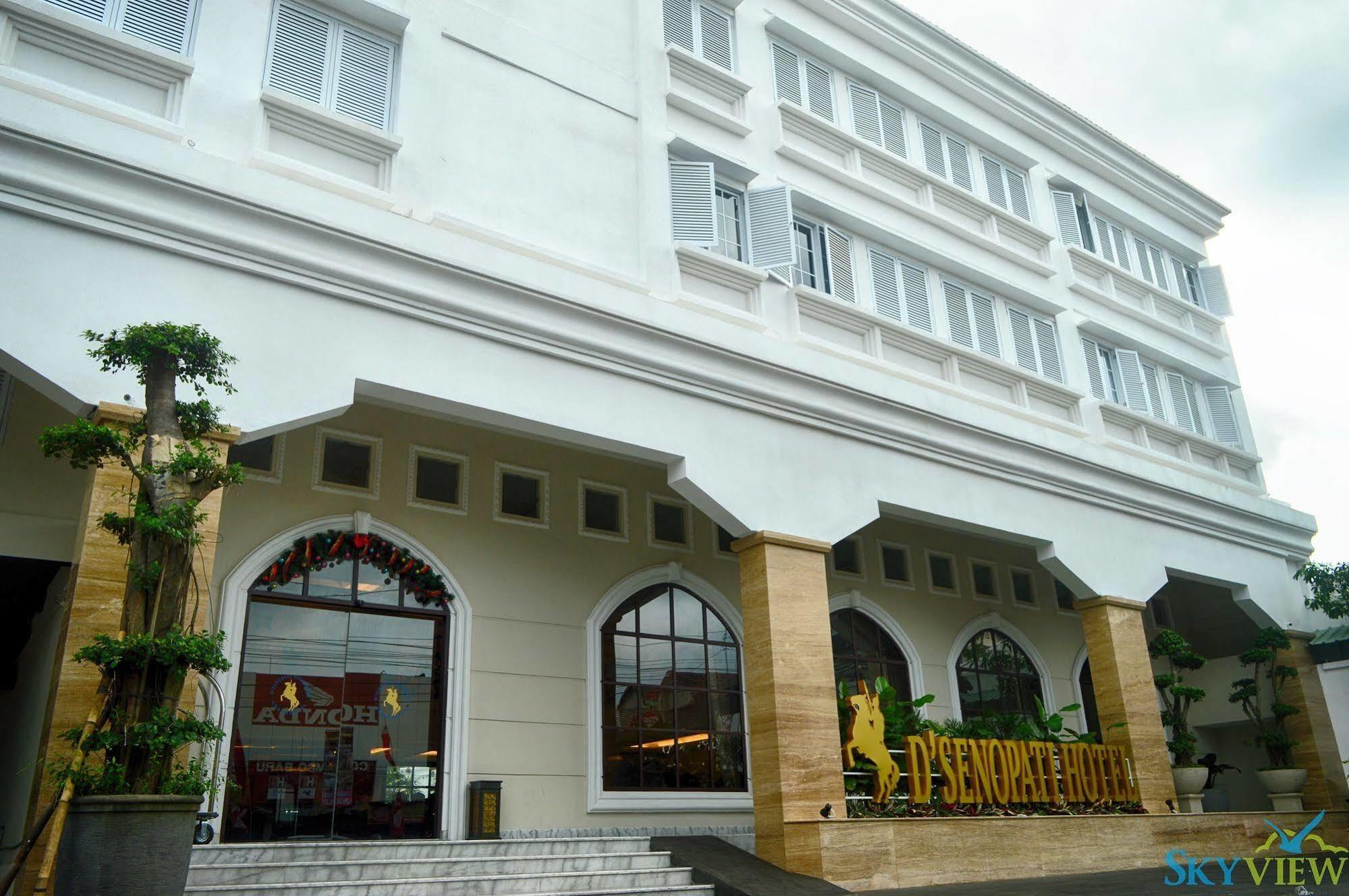 D'Senopati Malioboro Grand Hotel Yogyakarta Extérieur photo